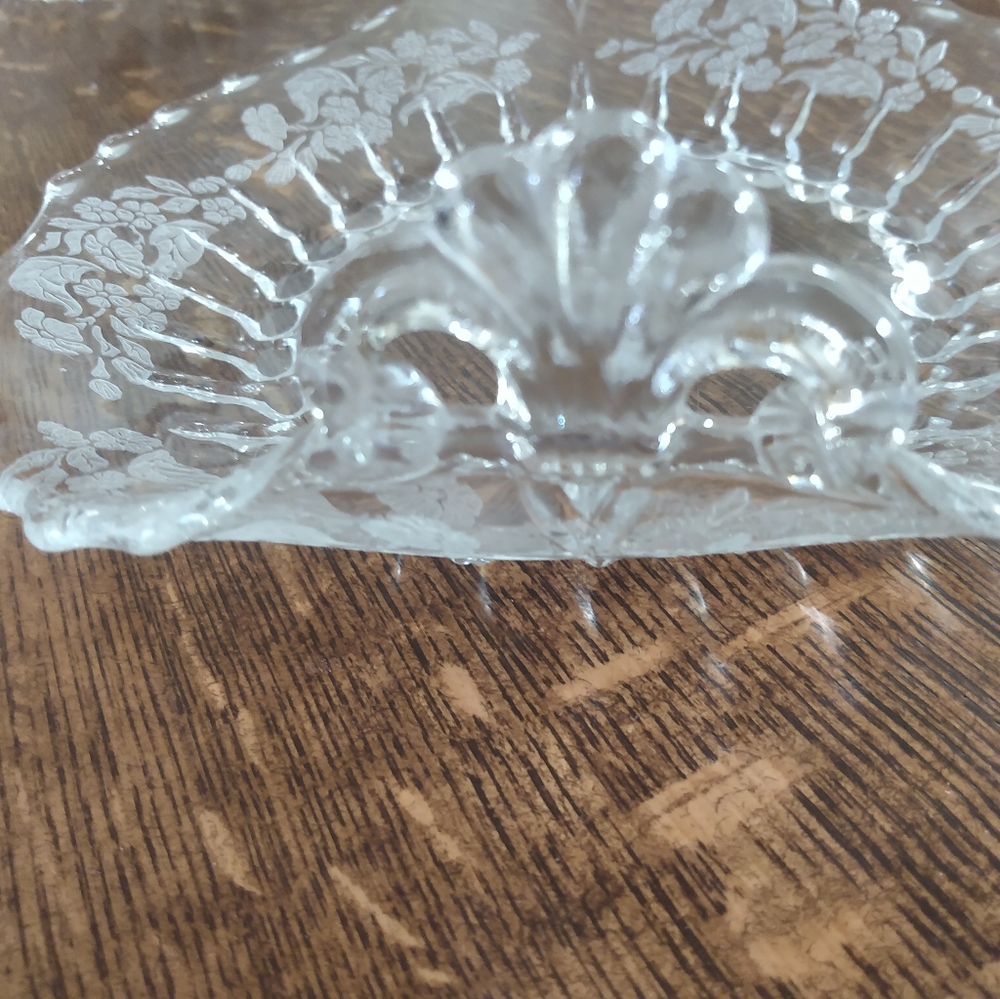 Vintage Floral Etched Round and Flared Handled Glass Serving Dishes/Bowls - Picture 4 of 16
